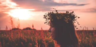 Jak zrobić stroik wielkanocny do szkoły?