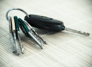 Czy butla z gazem może stać w garażu?