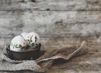 Z czego zrobić duże jajo wielkanocne? Z czego zrobić duże jajo wielkanocne?