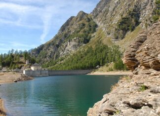 Co ile powinno się przebierać pościel?