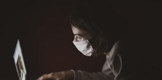 W jakiej odległości od bloku może stać śmietnik?