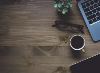 Jakie gadżety do auta? Jakie gadżety do auta?