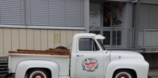 Czy laweta jest przyczepa?